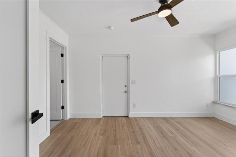 Villa ou maison à vendre à Gulfport, Floride: 3 chambres, 165.27 m2 № 2148156 - photo 22