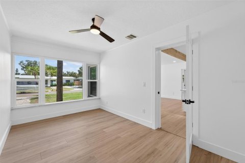 Villa ou maison à vendre à Gulfport, Floride: 3 chambres, 165.27 m2 № 2148156 - photo 23