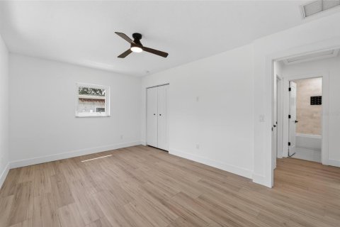 Villa ou maison à vendre à Gulfport, Floride: 3 chambres, 165.27 m2 № 2148156 - photo 16