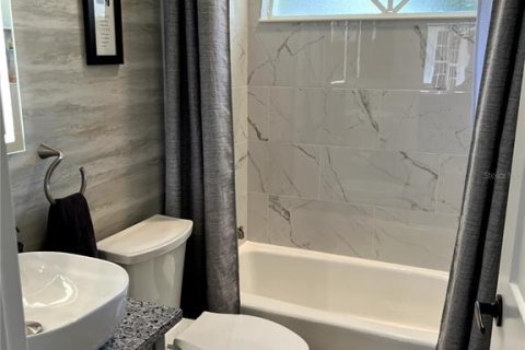 Casa en venta en Bradenton, Florida, 3 dormitorios, 253.53 m2 № 2315045 - foto 17