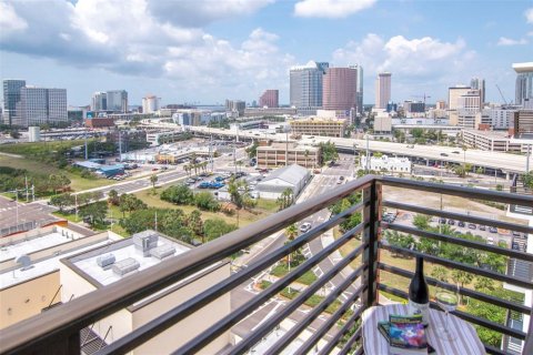 Copropriété à vendre à Tampa, Floride: 2 chambres, 122.63 m2 № 2433270 - photo 25