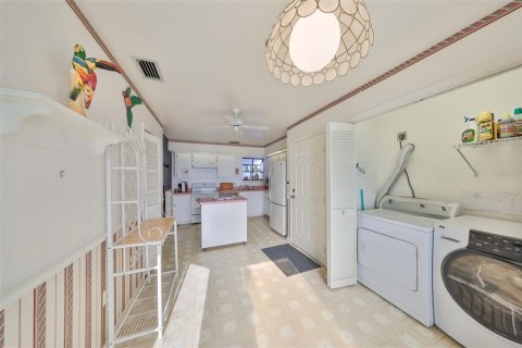 Купить виллу или дом в Тарпон-Спрингс, Флорида 5 комнат, 192.03м2, № 1523016 - фото 22