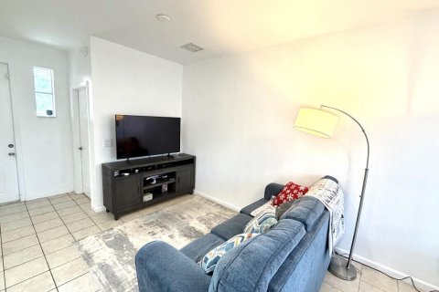 Townhouse in Riviera Beach, Florida 2 bedrooms, 113.53 sq.m. № 2193059 - photo 7