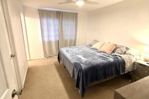 Townhouse in Riviera Beach, Florida 2 bedrooms, 113.53 sq.m. № 2193059 - photo 16