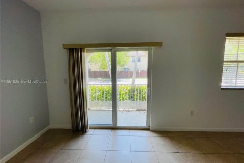 Copropriété à vendre à Doral, Floride: 3 chambres, 112.13 m2 № 2024650 - photo 12