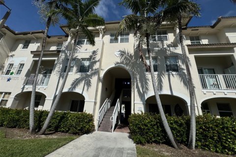 Copropriété à vendre à Doral, Floride: 3 chambres, 112.13 m2 № 2024650 - photo 1