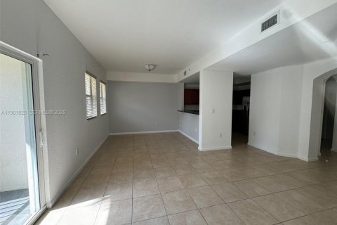 Copropriété à vendre à Doral, Floride: 3 chambres, 112.13 m2 № 2024650 - photo 6