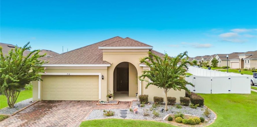 Villa ou maison à Davenport, Floride 4 chambres, 171.5 m2 № 2389159