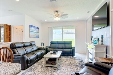 Villa ou maison à vendre à Davenport, Floride: 4 chambres, 171.5 m2 № 2389159 - photo 11