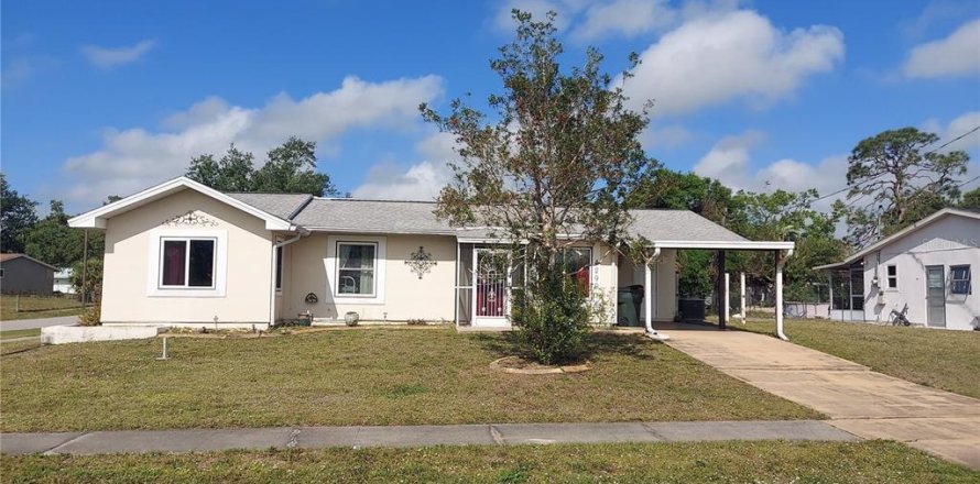 Casa en North Port, Florida 2 dormitorios, 145.76 m2 № 1675420