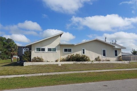 Casa en venta en North Port, Florida, 2 dormitorios, 145.76 m2 № 1675420 - foto 2