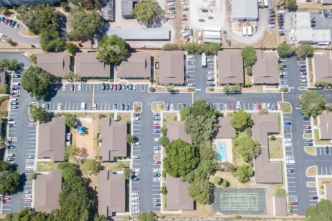 Condo in Brandon, Florida, 2 bedrooms  № 2219966 - photo 17