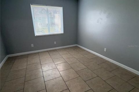 Condo in Brandon, Florida, 2 bedrooms № 2219966 - photo 10