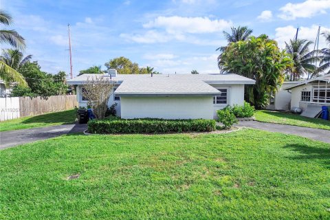 Villa ou maison à vendre à Fort Lauderdale, Floride: 2 chambres, 147.81 m2 № 1986013 - photo 3