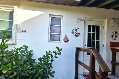 Villa ou maison à vendre à Fort Lauderdale, Floride: 2 chambres, 147.81 m2 № 1986013 - photo 16