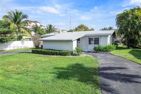 Villa ou maison à vendre à Fort Lauderdale, Floride: 2 chambres, 147.81 m2 № 1986013 - photo 4
