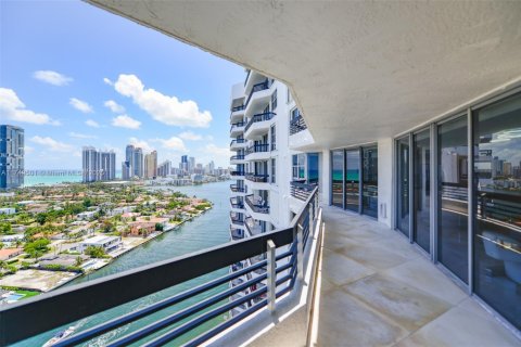 Appartement à louer à Aventura, Floride: 4 chambres, 210.52 m2 № 1860015 - photo 21