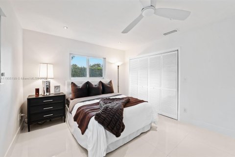 Villa ou maison à vendre à Palmetto Bay, Floride: 3 chambres, 172.24 m2 № 1956620 - photo 11