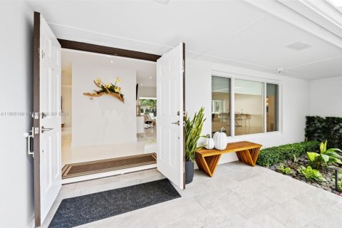 Villa ou maison à vendre à Palmetto Bay, Floride: 3 chambres, 172.24 m2 № 1956620 - photo 4