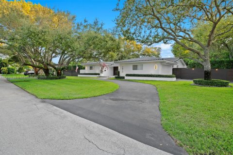 Villa ou maison à vendre à Palmetto Bay, Floride: 3 chambres, 172.24 m2 № 1956620 - photo 2