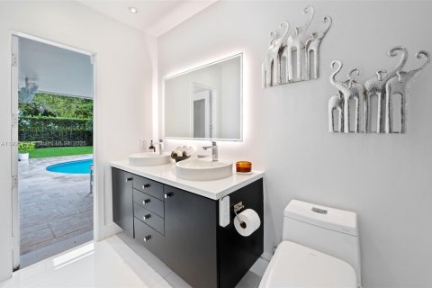Villa ou maison à vendre à Palmetto Bay, Floride: 3 chambres, 172.24 m2 № 1956620 - photo 13