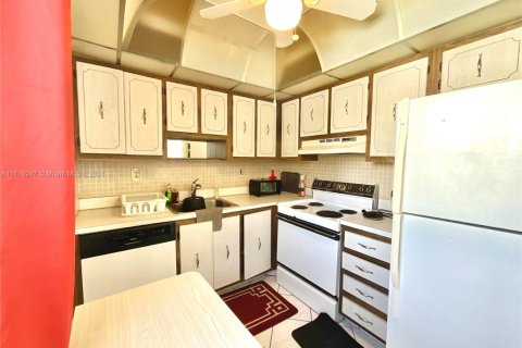 Copropriété à louer à Delray Beach, Floride: 2 chambres, 83.8 m2 № 1971151 - photo 7