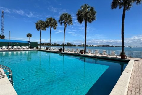 Copropriété à louer à Miami, Floride: 1 chambre, 81.75 m2 № 2022179 - photo 19