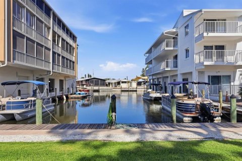 Condo in Bradenton, Florida, 2 bedrooms  № 2215883