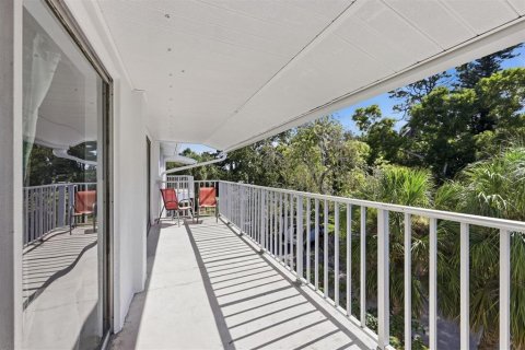 Condo in Bradenton, Florida, 2 bedrooms № 2215883 - photo 30