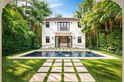 House in Palm Beach, Florida 5 bedrooms, 414.72 sq.m. № 2401872 - photo 4
