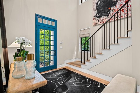 House in Palm Beach, Florida 5 bedrooms, 414.72 sq.m. № 2401872 - photo 6