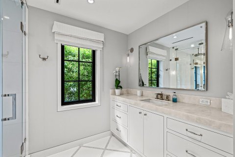 House in Palm Beach, Florida 5 bedrooms, 414.72 sq.m. № 2401872 - photo 27