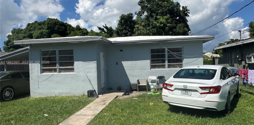 Дом в Майами, Флорида 2 спальни, 73.58м2 № 2027496