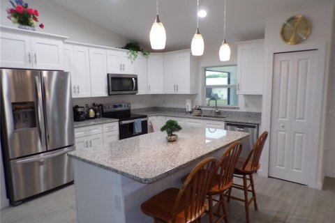 Villa ou maison à louer à Port Charlotte, Floride: 3 chambres, 135.54 m2 № 1438716 - photo 10
