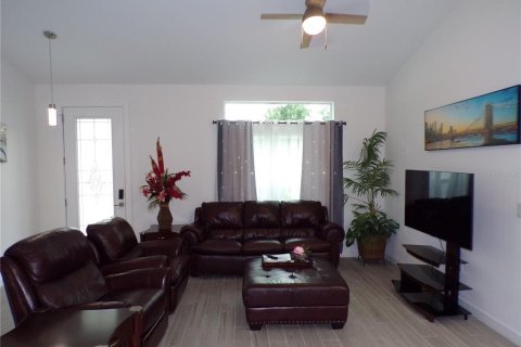 Villa ou maison à louer à Port Charlotte, Floride: 3 chambres, 135.54 m2 № 1438716 - photo 4