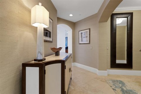 Condo in Sarasota, Florida, 3 bedrooms  № 2108108 - photo 10