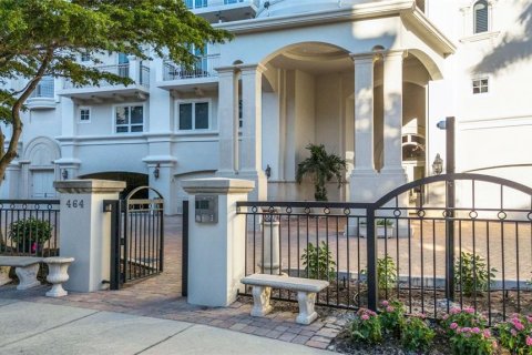 Condo in Sarasota, Florida, 3 bedrooms  № 2108108 - photo 5