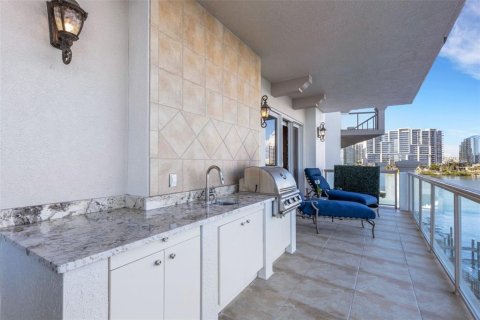 Condo in Sarasota, Florida, 3 bedrooms  № 2108108 - photo 29