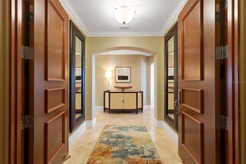 Condo in Sarasota, Florida, 3 bedrooms  № 2108108 - photo 9
