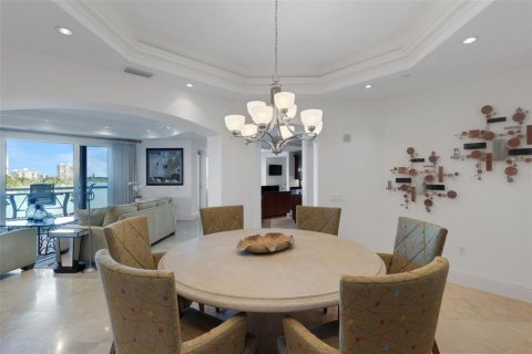 Condo in Sarasota, Florida, 3 bedrooms  № 2108108 - photo 22