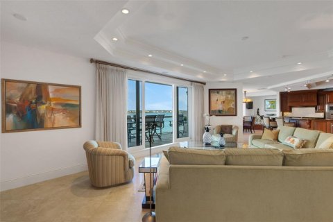 Condo in Sarasota, Florida, 3 bedrooms  № 2108108 - photo 14