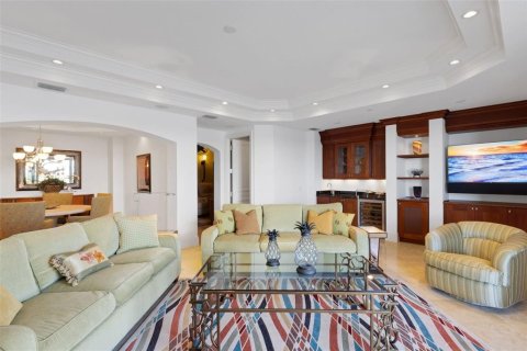 Condo in Sarasota, Florida, 3 bedrooms  № 2108108 - photo 16