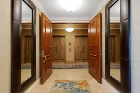 Condo in Sarasota, Florida, 3 bedrooms  № 2108108 - photo 8