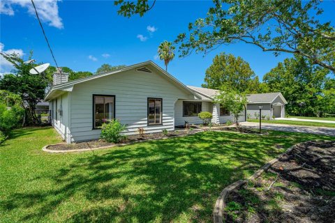 House in Palm Coast, Florida 3 bedrooms, 172.15 sq.m. № 2419563