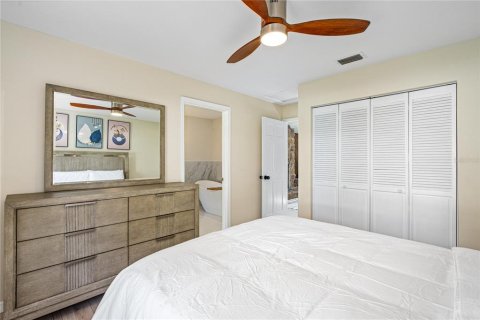 House in Palm Coast, Florida 3 bedrooms, 172.15 sq.m. № 2419563 - photo 18