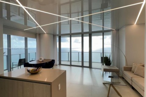 Condo in Hollywood, Florida, 2 bedrooms  № 1950564 - photo 6