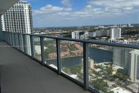 Condo in Hollywood, Florida, 2 bedrooms  № 1950564 - photo 20