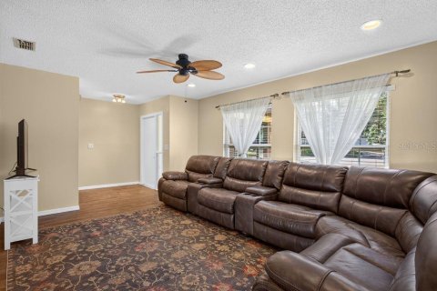Casa en venta en Seffner, Florida, 3 dormitorios, 150.5 m2 № 2285275 - foto 3