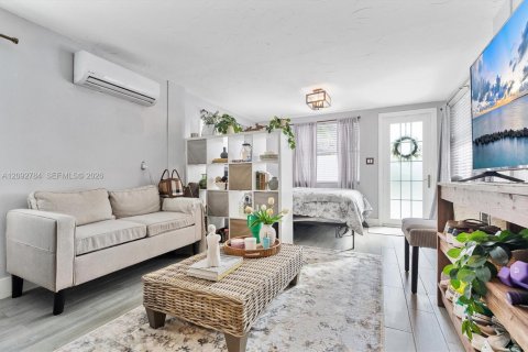 Casa en venta en Fort Lauderdale, Florida, 5 dormitorios, 171.13 m2 № 2392348 - foto 30