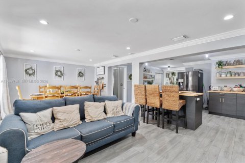 Casa en venta en Fort Lauderdale, Florida, 5 dormitorios, 171.13 m2 № 2392348 - foto 25